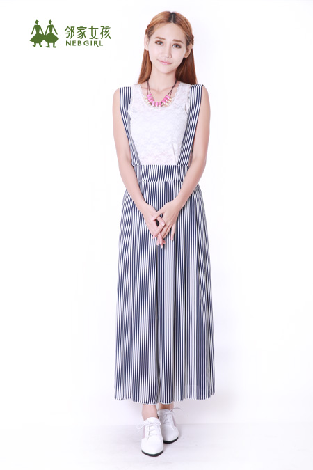 邻家女孩甜美少女装 轻松减龄High返暑假