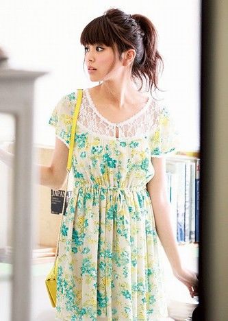花朵VS纯色 春日的浪漫温柔