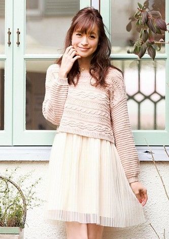 花朵VS纯色 春日的浪漫温柔 (图2)