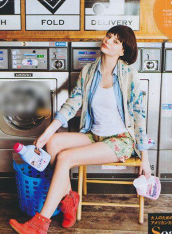 牛仔搭配法 称霸夏季做俏皮女郎