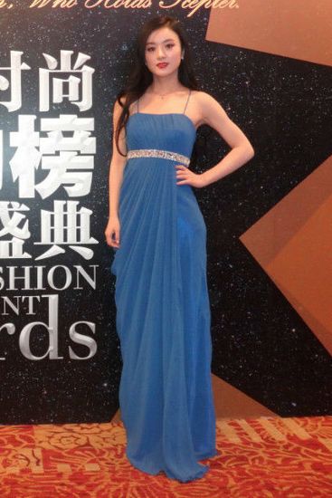 宫锁沉香 周冬雨赵丽颖私服PK(图2)