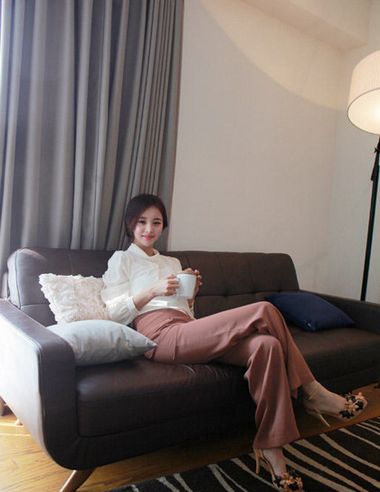 女人味穿搭 高个女生不烦恼(图3)